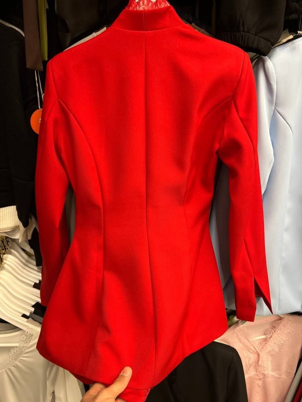 женские жакеты,приталенный жакет,жакет,женский пиджак,пиджак с кружевом