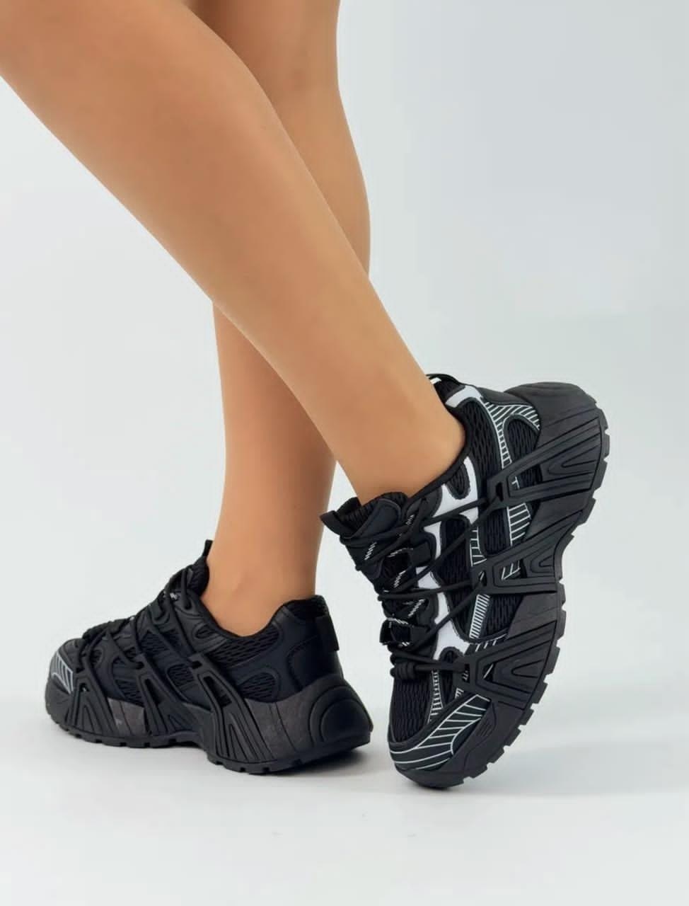 женские кроссовки,массивные кроссовки,женские массивные кроссовки,кроссовки женские черные,черные кроссовки