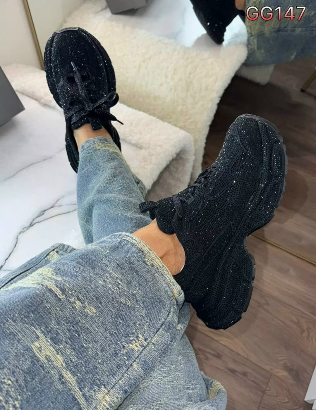 кроссовки balenciaga со стразами elkami цвет черный,кроссовки balenciaga со стразами,кроссовки balenciaga женские,кроссовки замш,кроссовки баленсиага