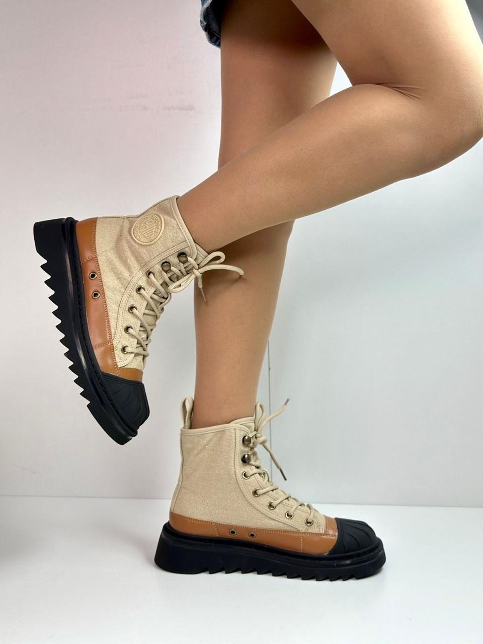 ,ботинки,ботинки женские,ботинки модные,парусиновые ботинки