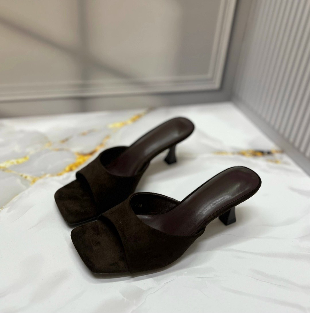 ,шлепки на каблуке,мюли на каблуке,замшевые мюли,женские босоножки