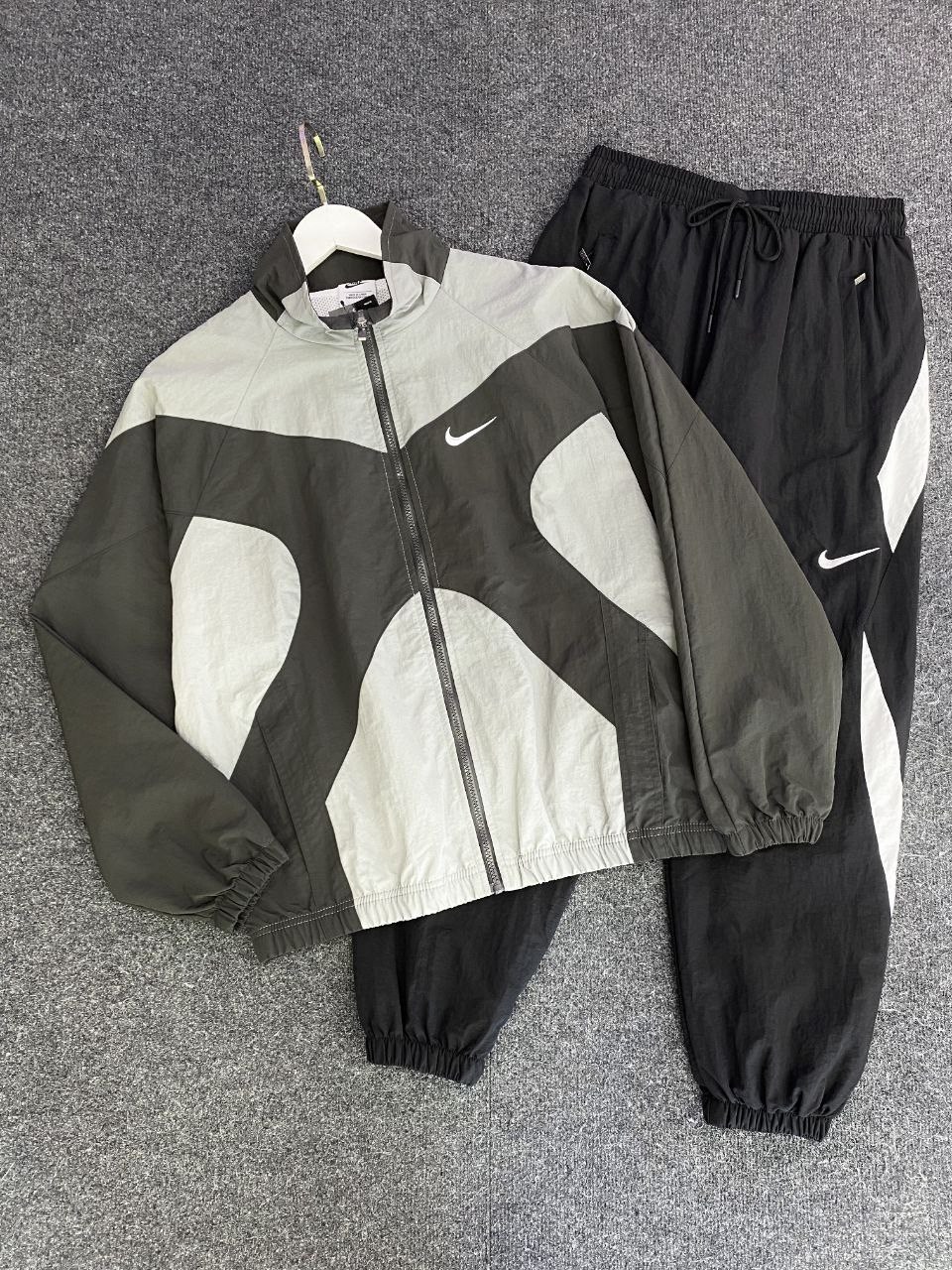 ветровка nike,nike jacket,nike vintage windbreaker jacket black white xl,vintage nike windbreaker jacket 90s 80s,windbreaker jacket