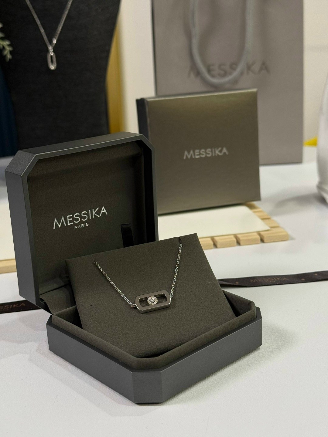 браслет messika,серебряные браслеты,браслет,женские серебряные браслеты,золотой браслет messika