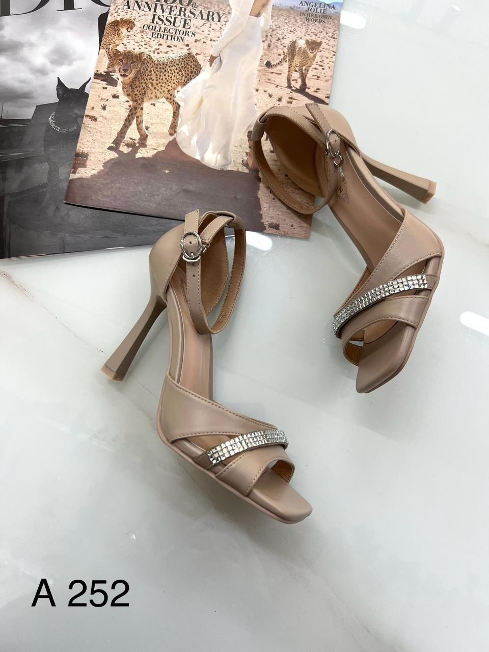 босоножки стильные,красивые босоножки,элегантные босоножки,босоножки,женские босоножки