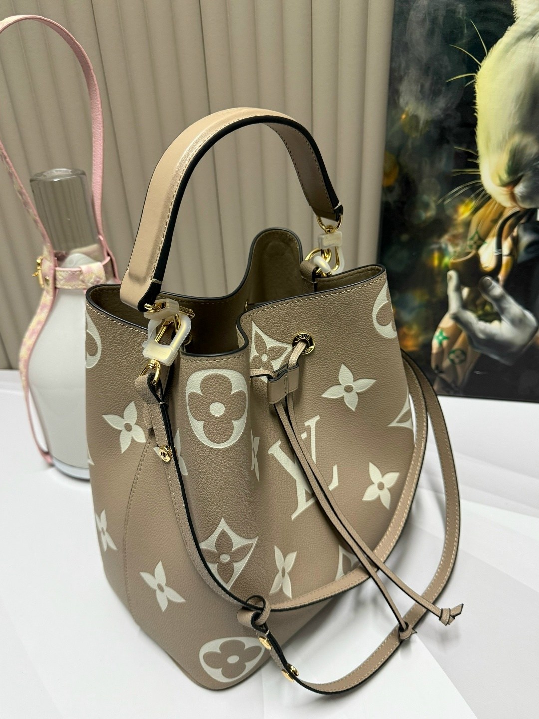 сумка женская louis vuitton,сумкa louis vuitton,louis vuitton сумка на плечо,луи виттон сумка,сумка ведро луи виттон