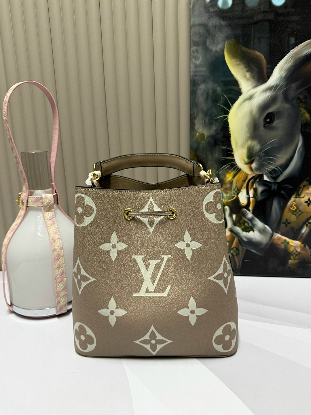 сумка женская louis vuitton,сумкa louis vuitton,louis vuitton сумка на плечо,луи виттон сумка,сумка ведро луи виттон