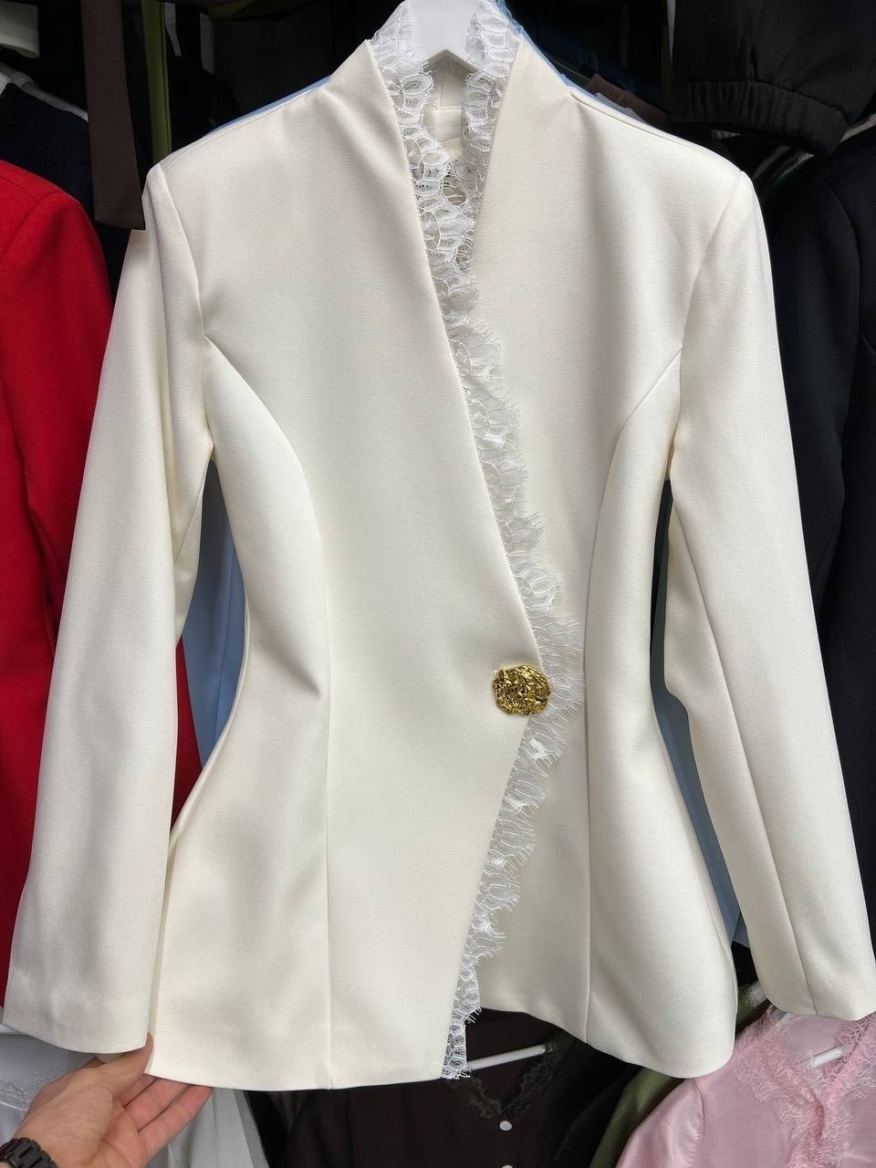 женские жакеты,приталенный жакет,жакет,женский пиджак,пиджак с кружевом