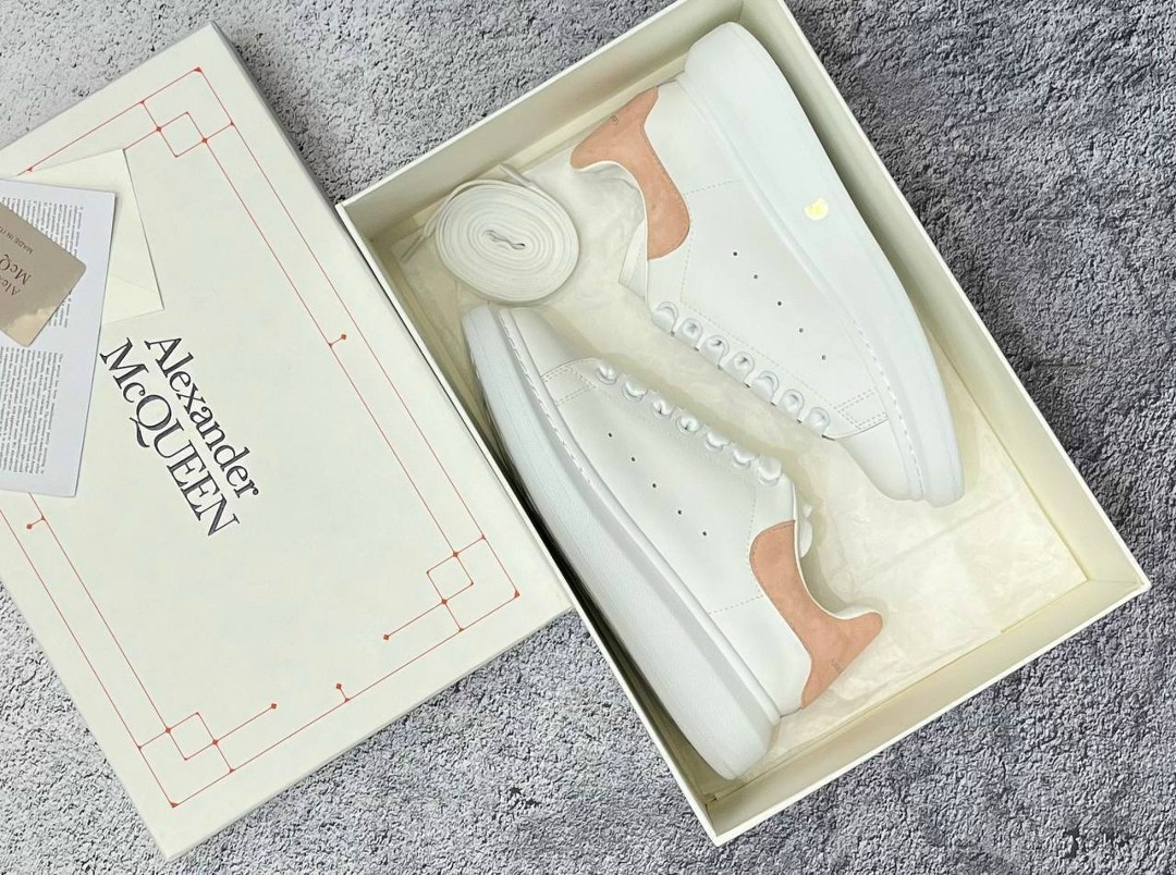 кроссовки женские alexander mcqueen,кроссовки alexander mcqueen,кеды alexander mcqueen,кеды александр маккуин оригинал,александр маккуин кроссовки оригинал
