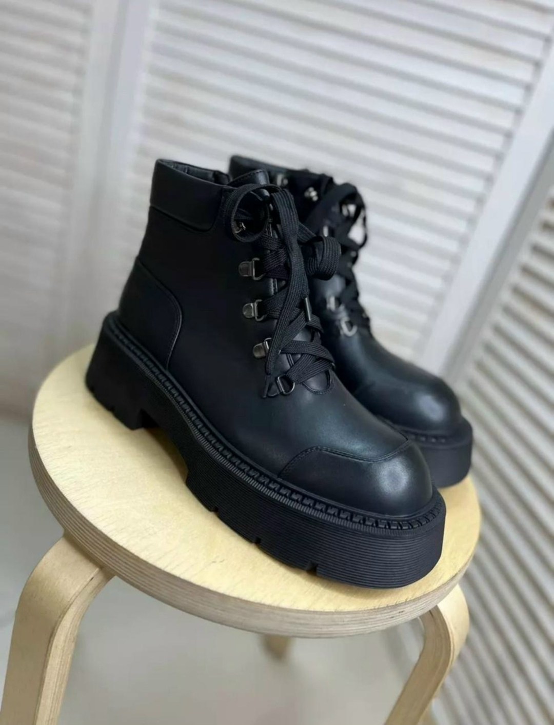 ,ботинки женские,ботинки,ботинки модные,зимние ботинки фенди