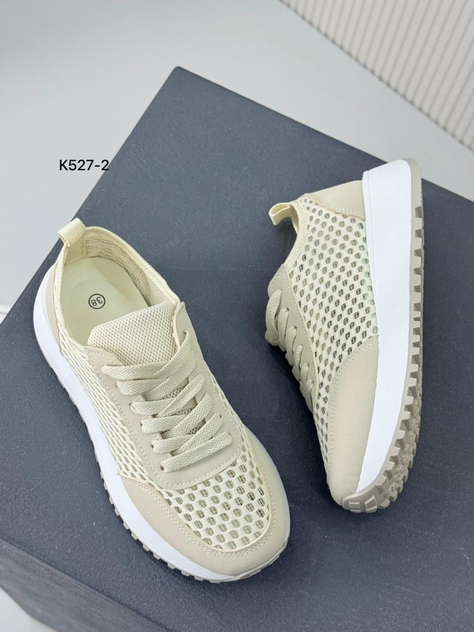 ,женские кроссовки, спортивная,повседневные кроссовки,кроссовки модные