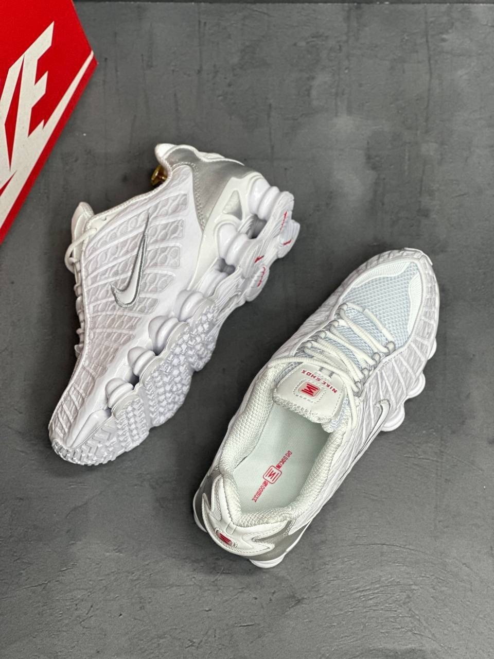 nike shox tl white metallic silver,кроссовки nike shox tl white metallic silver,кроссовки nike shox tl,nike shox tl white,кроссовки nike shox tl для бега белые мужские женские