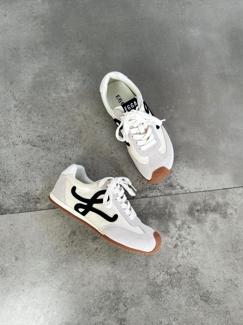 ,кроссовки loewe,женские кроссовки,коричневые кроссовки,спортивная