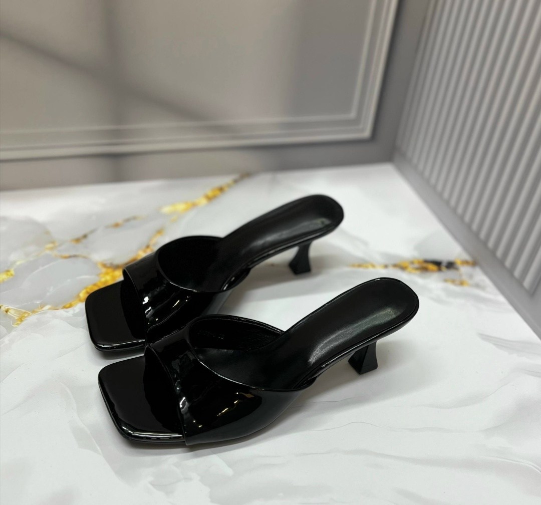 ,шлепки на каблуке,мюли на каблуке,замшевые мюли,женские босоножки