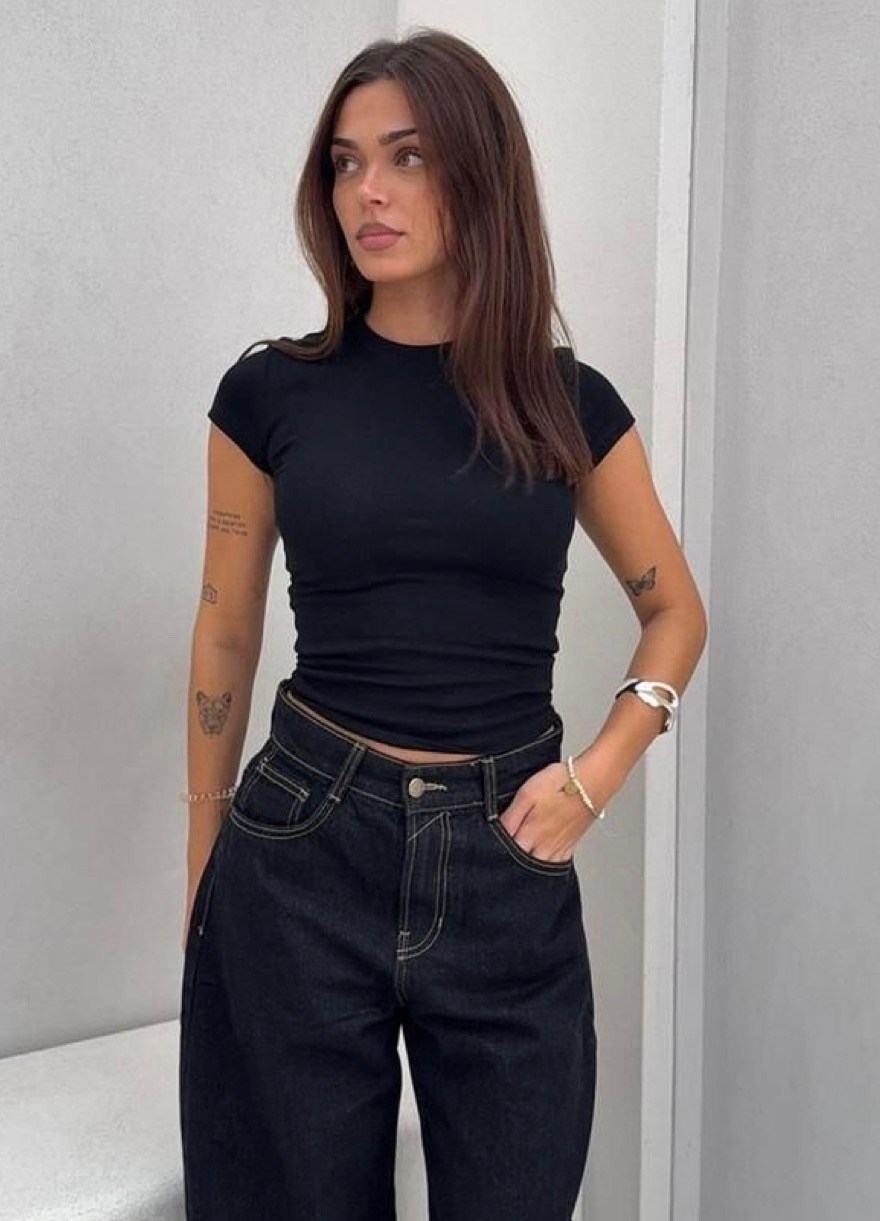 футболки женская,футболки модные,футболка майка облегающая в рубчик базовая aurelli brand,женская майка