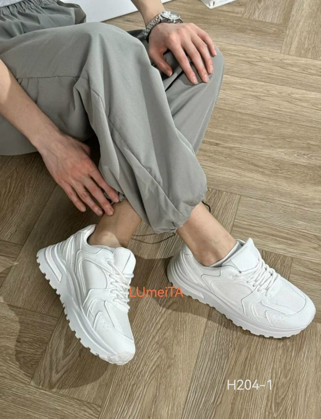 кроссовки женскиe,,кроссовки для женщин,бежевые кроссовки,кроссовки модные