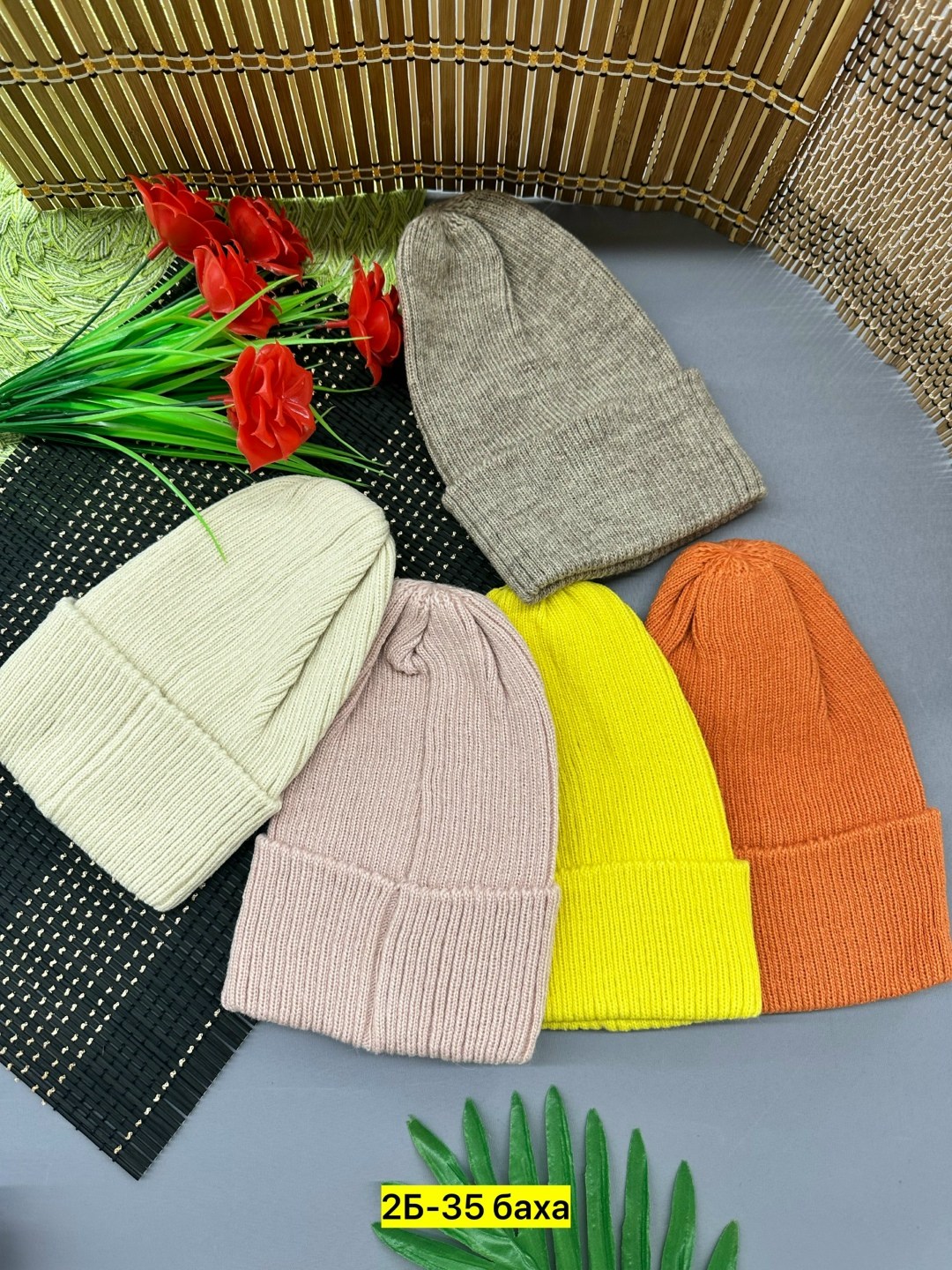 шапка,шапка женская,шапка для женщин,шапка женская вязаная,шапка женская на флисе