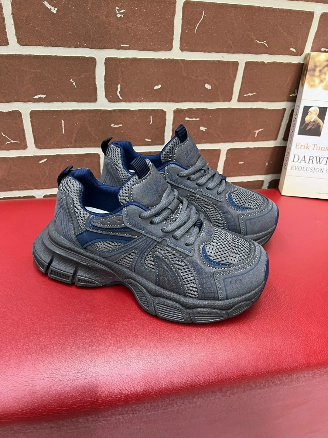 кроссовки женские,модные кроссовки,массивные кроссовки,кроссовки женские повседневные,женские модные кроссовки