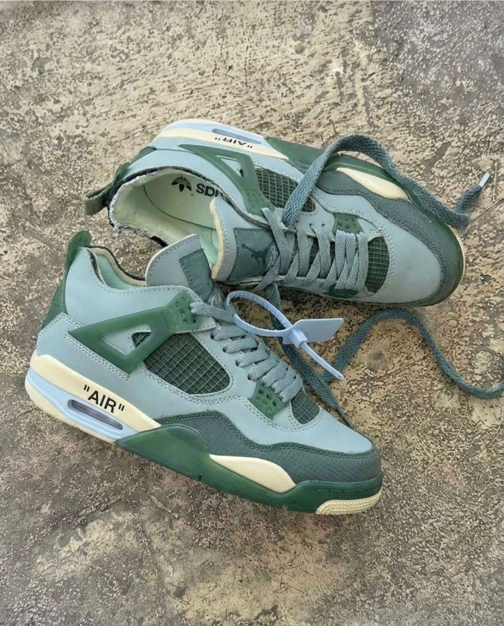 кроссовки nike air jordan 4 retro,nike air jordan 4 кроссовки,кроссовки,jordan 4 retro green glow,nike air jordan 4 retro