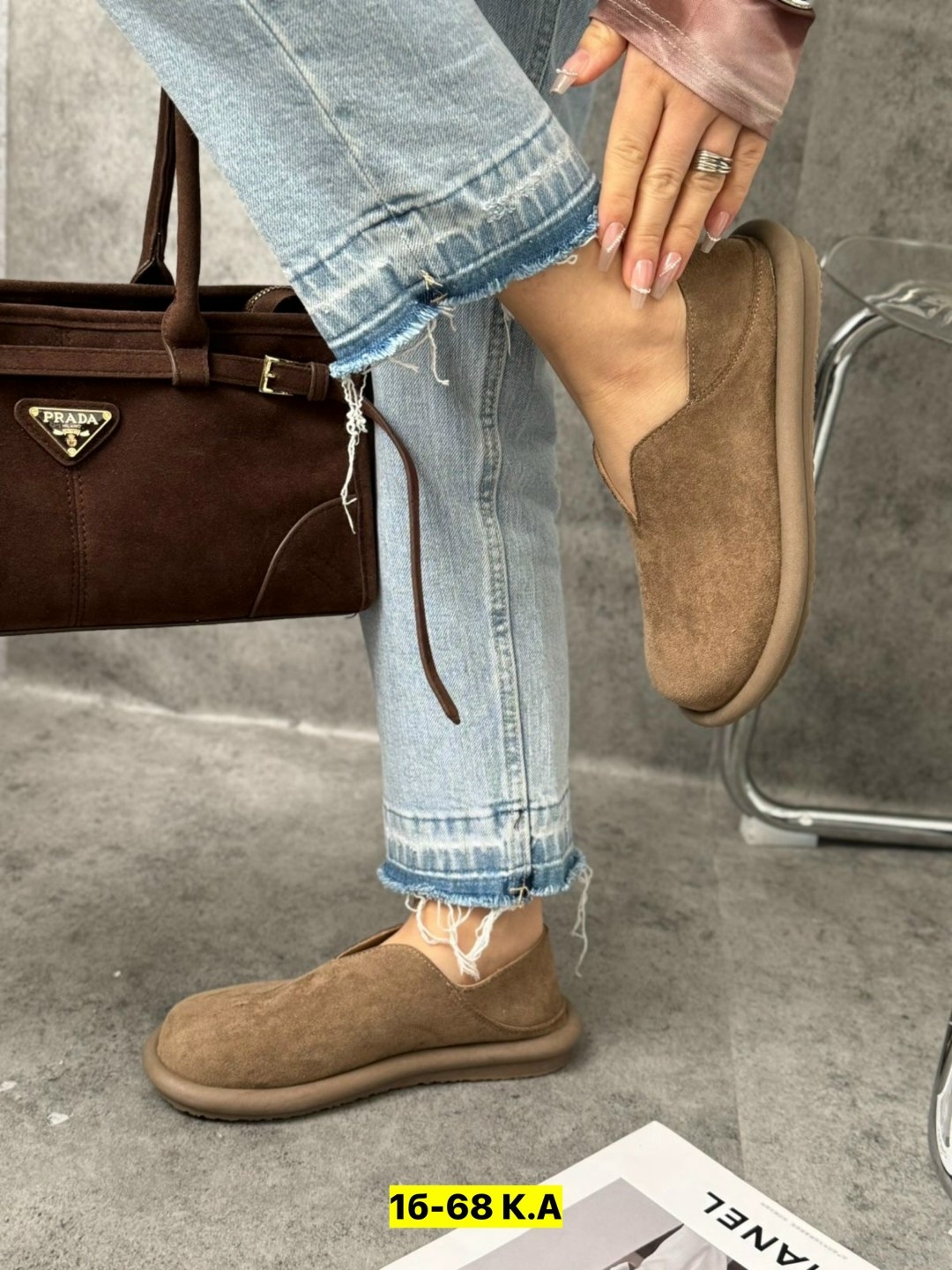 prada замшевая сумка prada 31x16 см,сумка замшевая prada,сумка prada,женская замшевая сумка prada 31x24 см,сумка женская prada