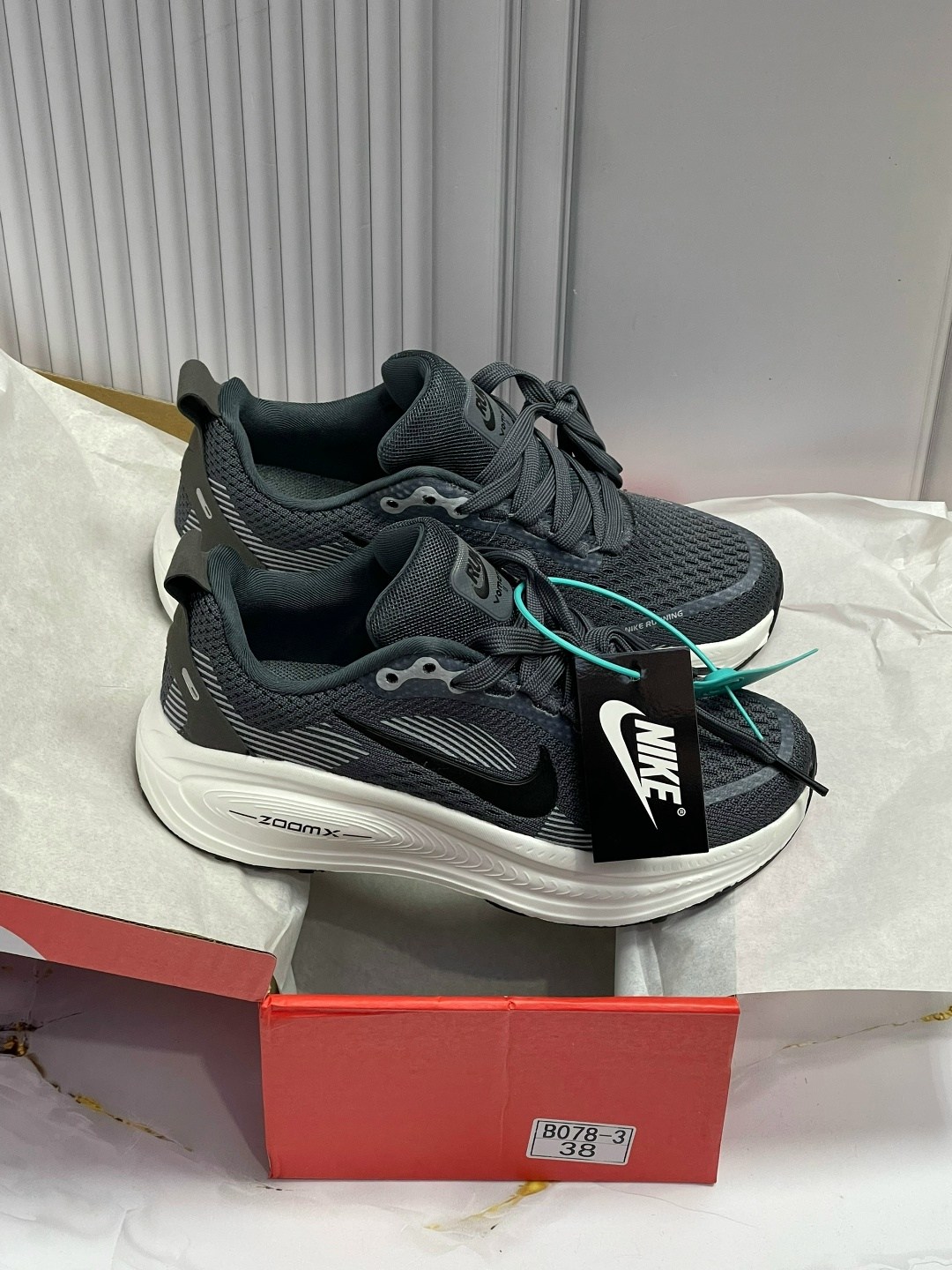 кроссовки nike,кроссовки мужские nike,кроссовки,спортивная ,повседневные кроссовки