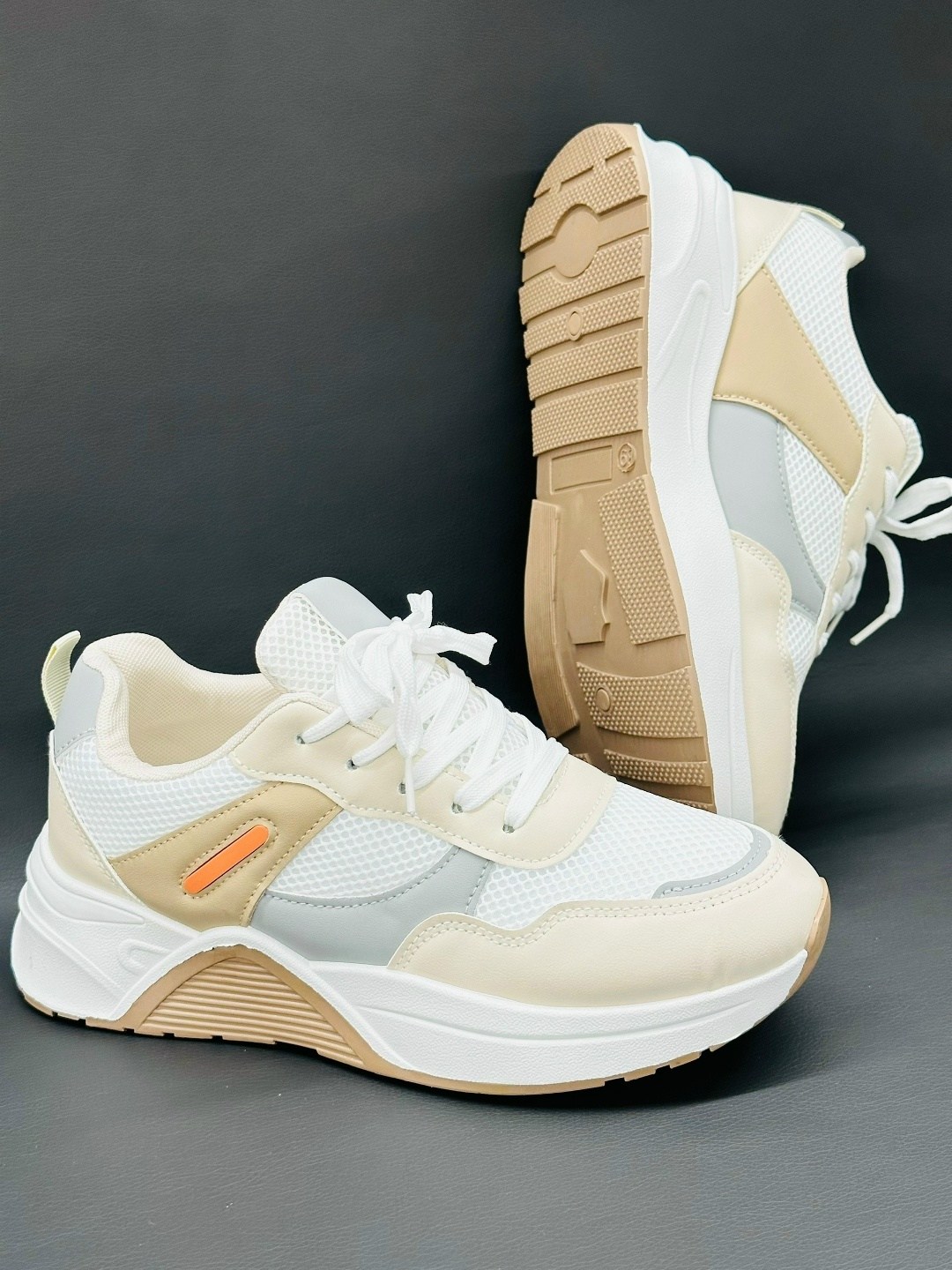 женские кроссовки,,кроссовка,кроссовки бежевые,модные кроссовки