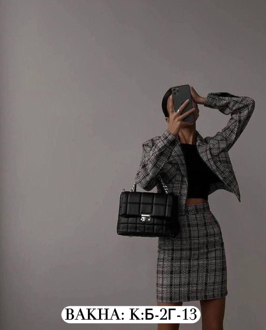 костюм твидовый с короткой юбкой,твидовый стильный женский костюм мини,женский твидовый костюм пиджак и мини юбка,стильный женский твидовый костюм пиджак и мини юбка,твидовый костюм с юбкой