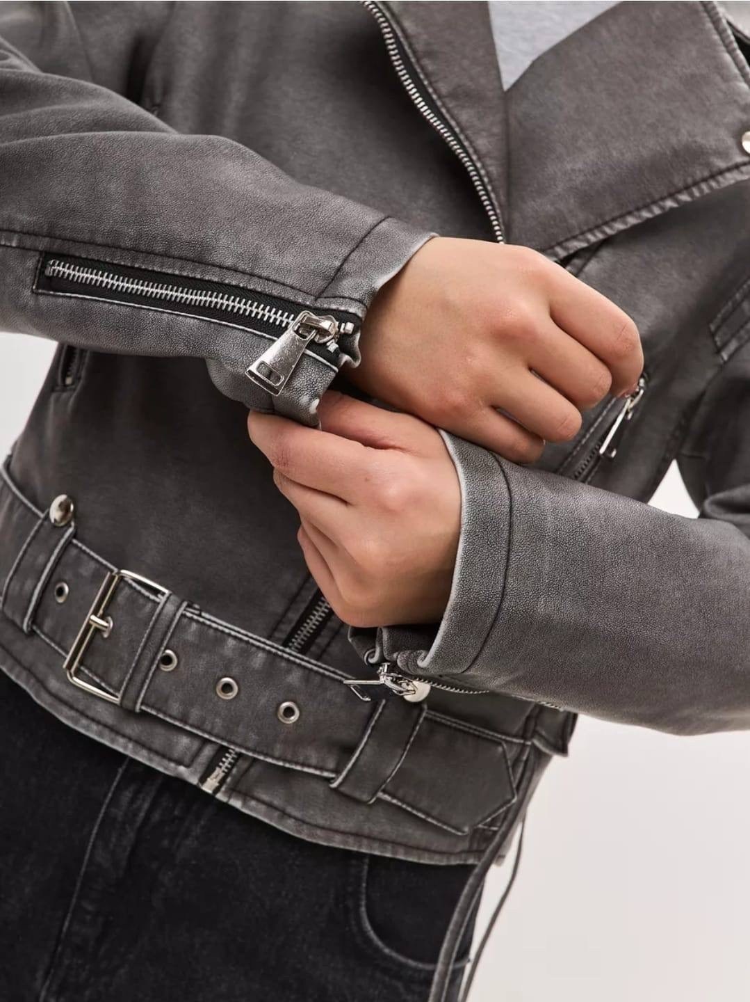 косуха винтажная куртка кожаная oversize серая monyken,кожаная куртка косуха,косуха женская куртка кожаная оверсайз,куртка косуха,косуха оверсайз куртка