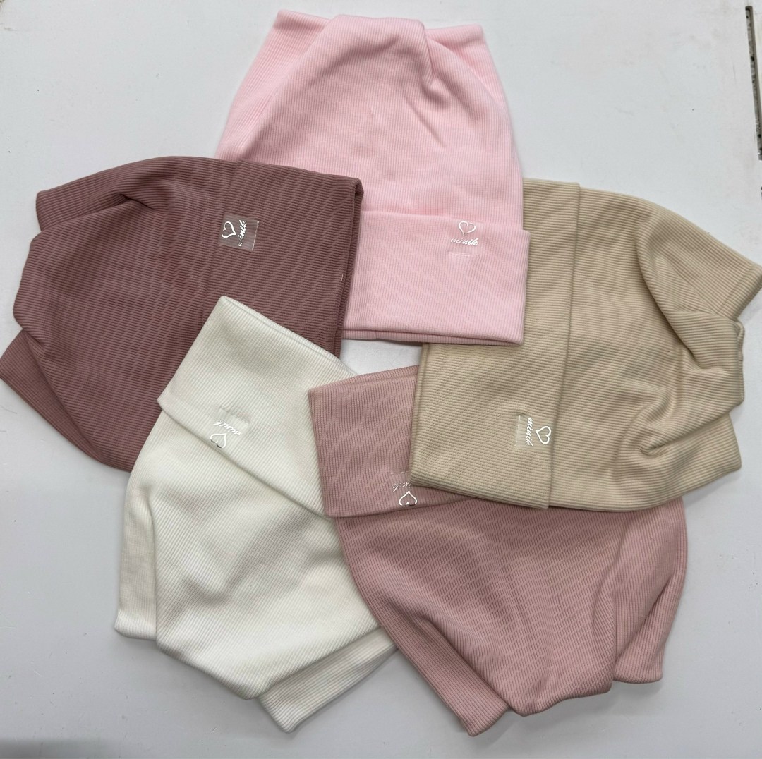 шапка для девочек,шапка детская,шапка с ушками,шапочка с ушками,шапка детская вязаная с ушками