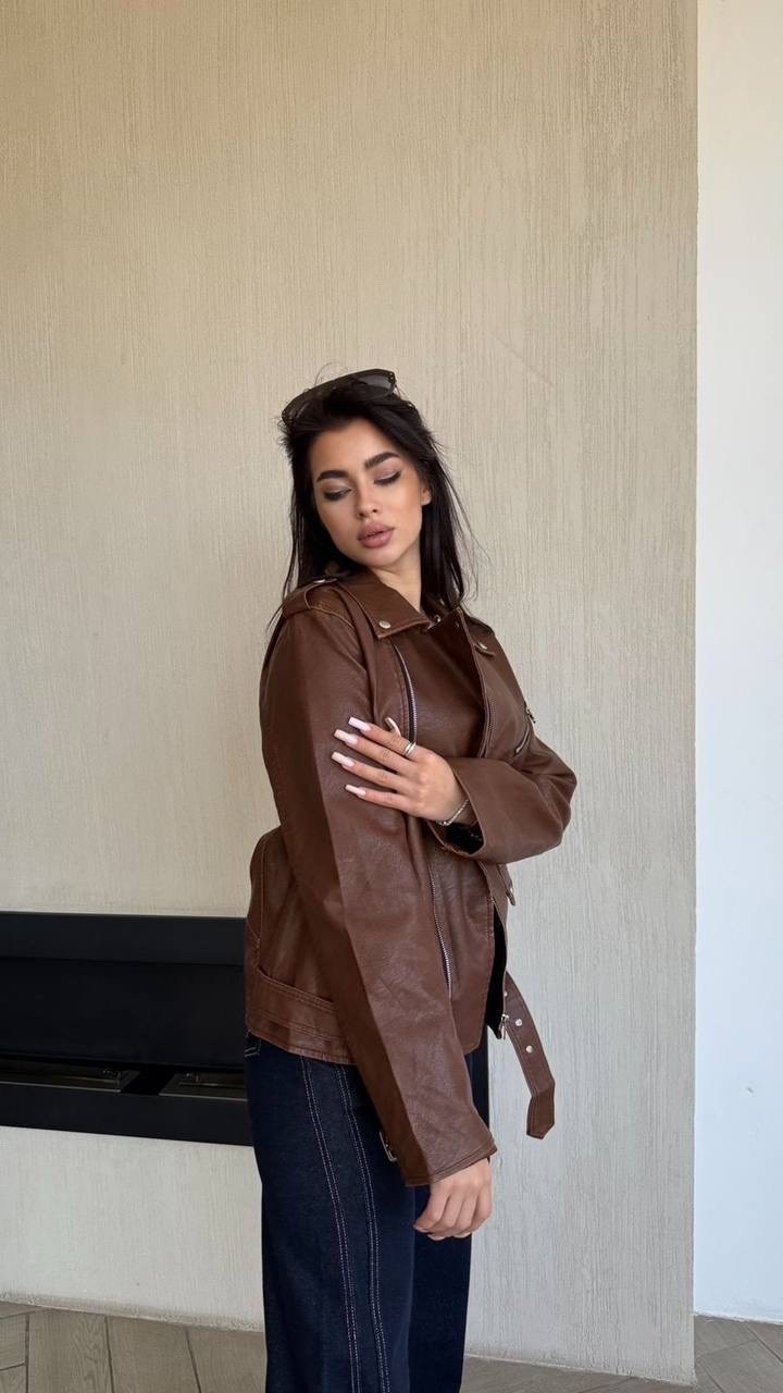 кожаная куртка косуха женская,кожаная куртка косуха,косуха куртка кожаная оверсайз chauzi,кожаная куртка,косуха коричневая женская оверсайз