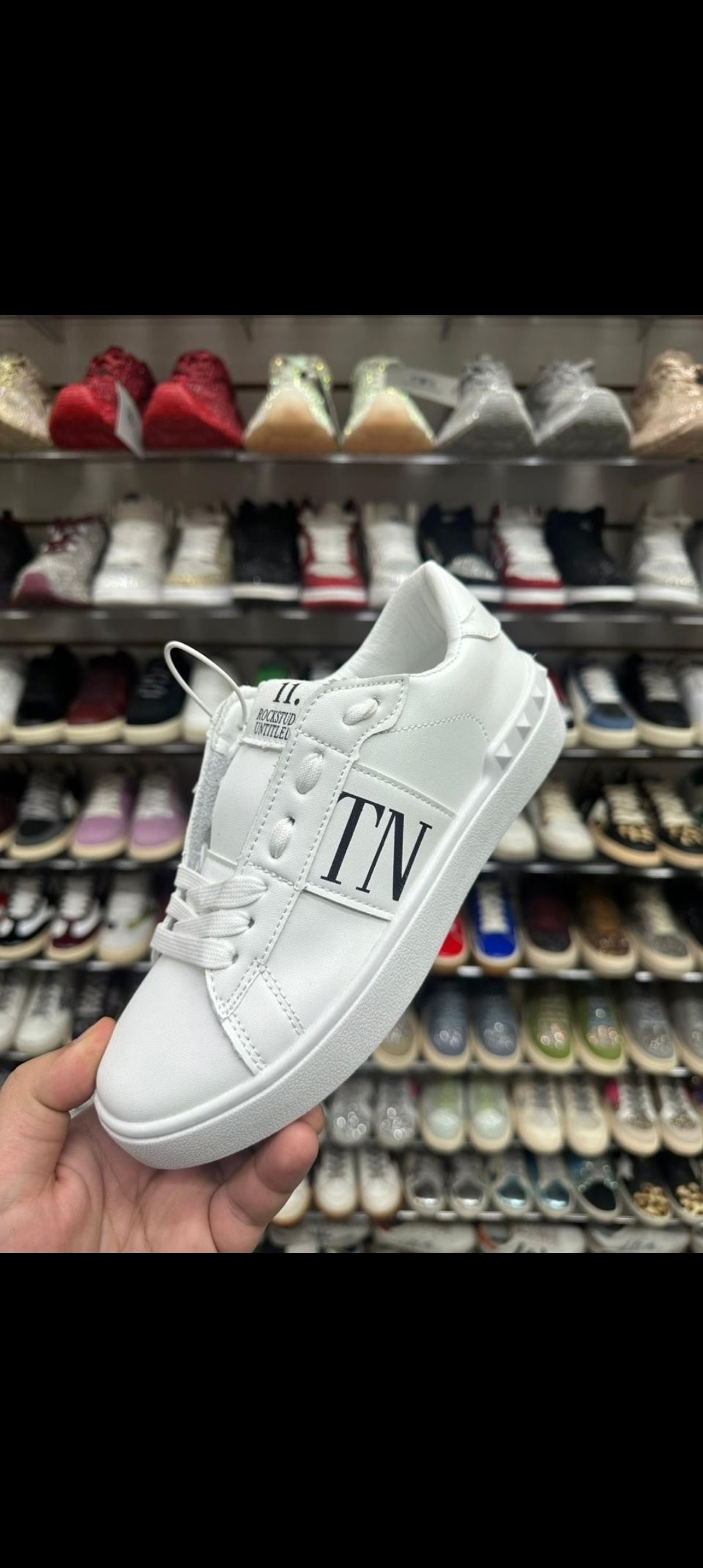 ,кроссовки valentino,valentino garavani кроссовки,valentino кеды,обуви