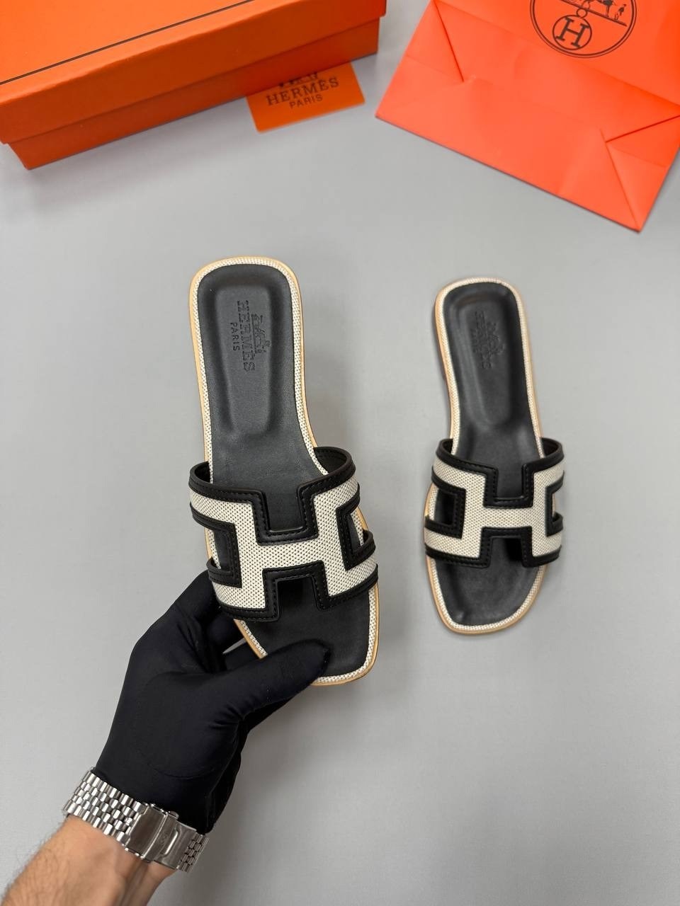 тапочки hermes,коричневые шлепки hermes,,тапки гермес женские,шлепанцы hermes