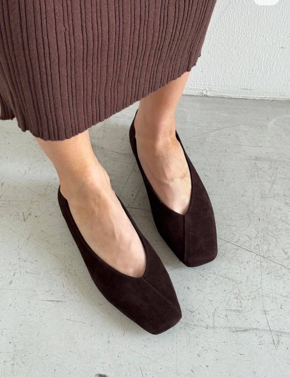 балетки замшевые,замшевые коричневые балетки the row арт. 47b6y4,замшевые коричневые балетки the row (арт. vm-1564524),замшевые балетки цвет коричневый,балетки натуральная замша