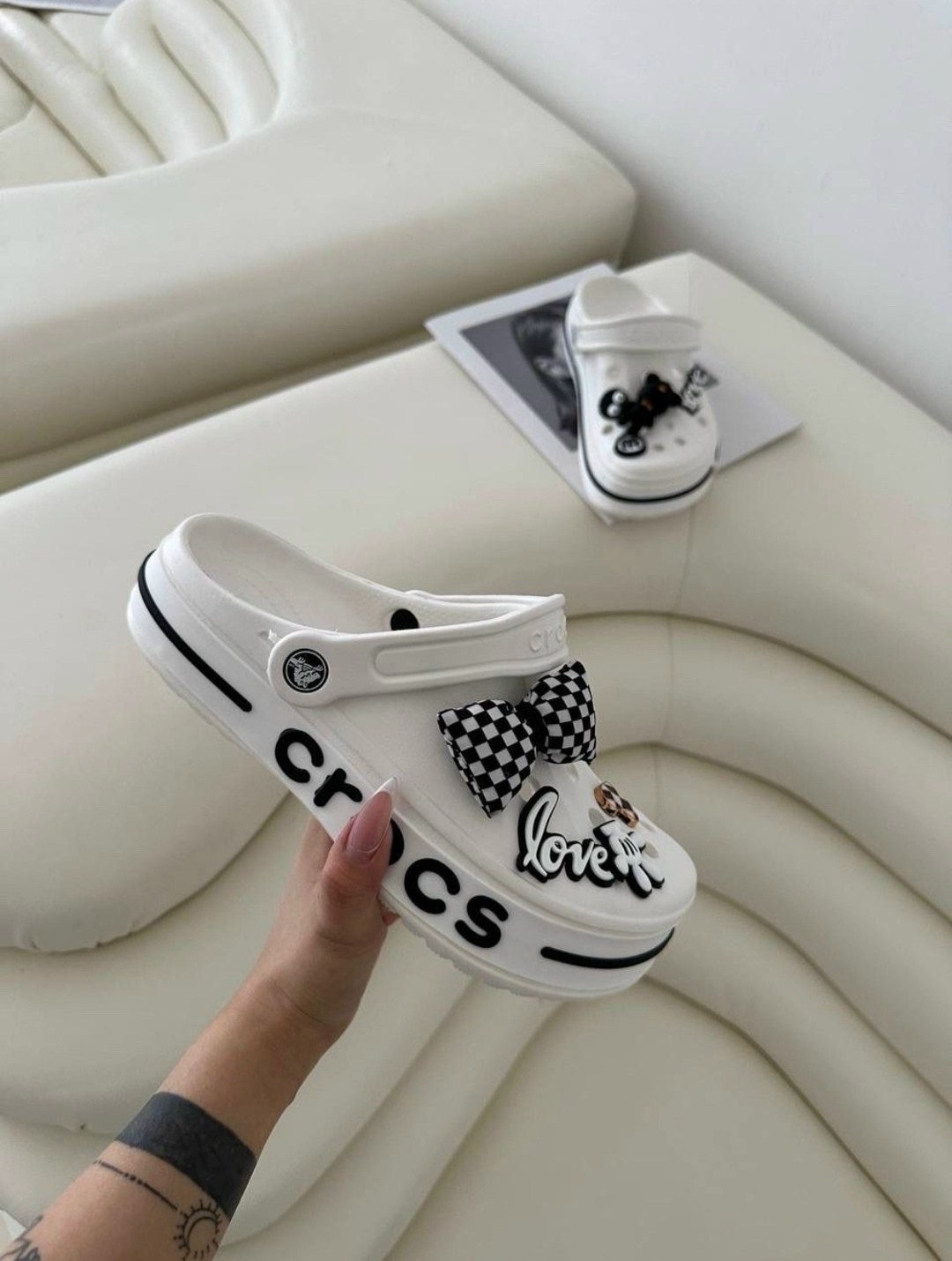 женские кроксы,crocs женские,, женская,кроксы с резиновой подошвой