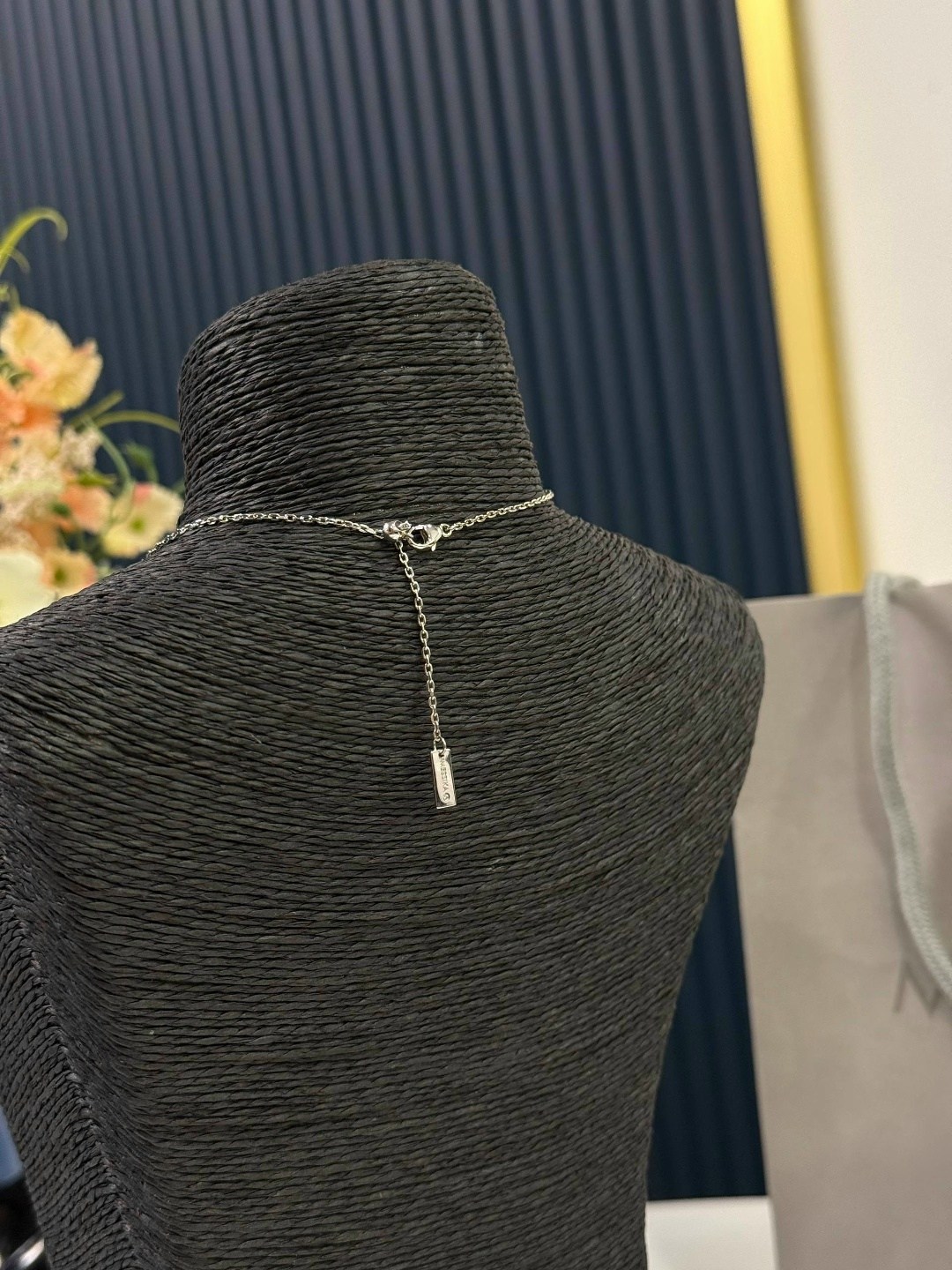 коробка для украшений,упаковка для украшений,серьги messika,колье messika,ювелирные украшения