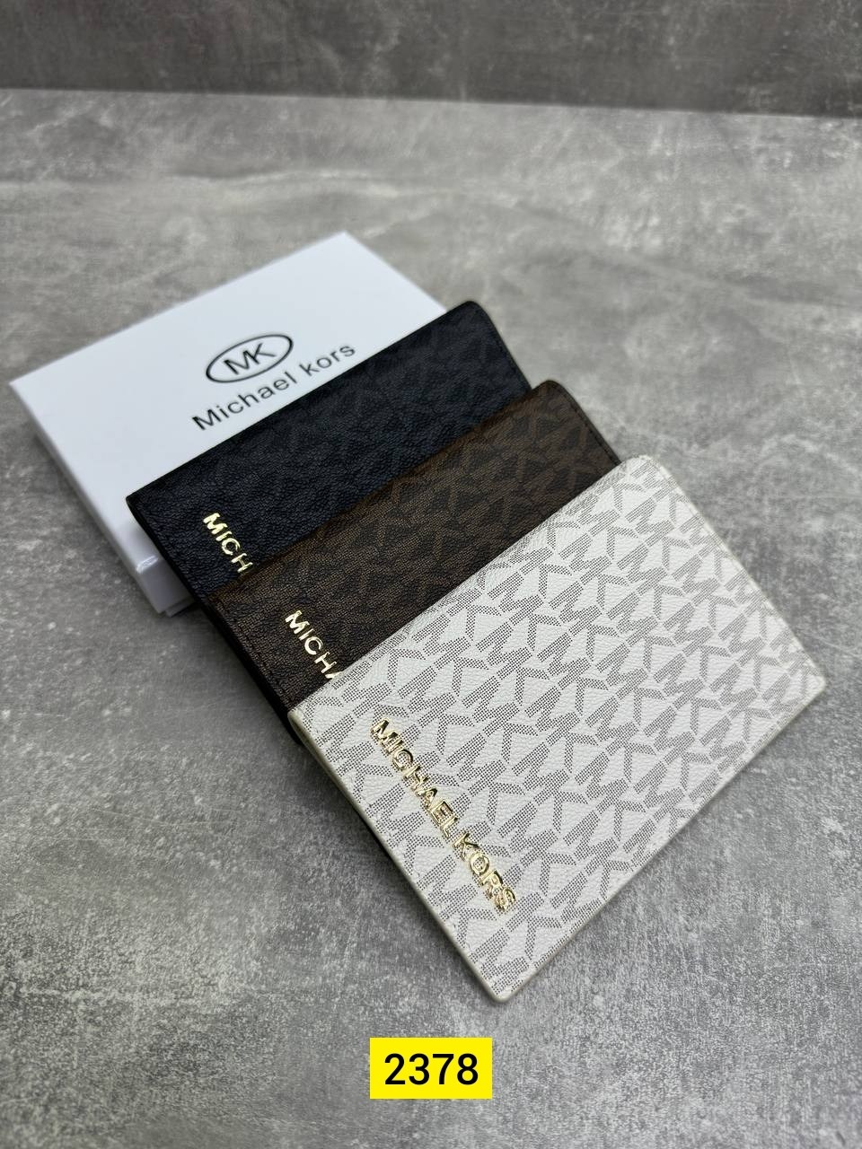 обложка на паспорт michael kors,брендовая обложка на паспорт michael kors,michael kors кошелек,обложка для паспорта michael kors женская,чехол на паспорт майкл корс