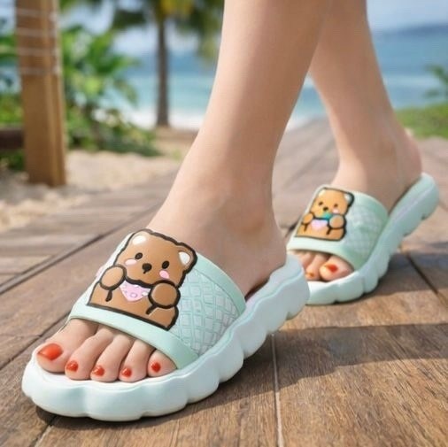 летние тапочки,модные тапочки,шлепки милые,пляжная ,тапочки для девочек