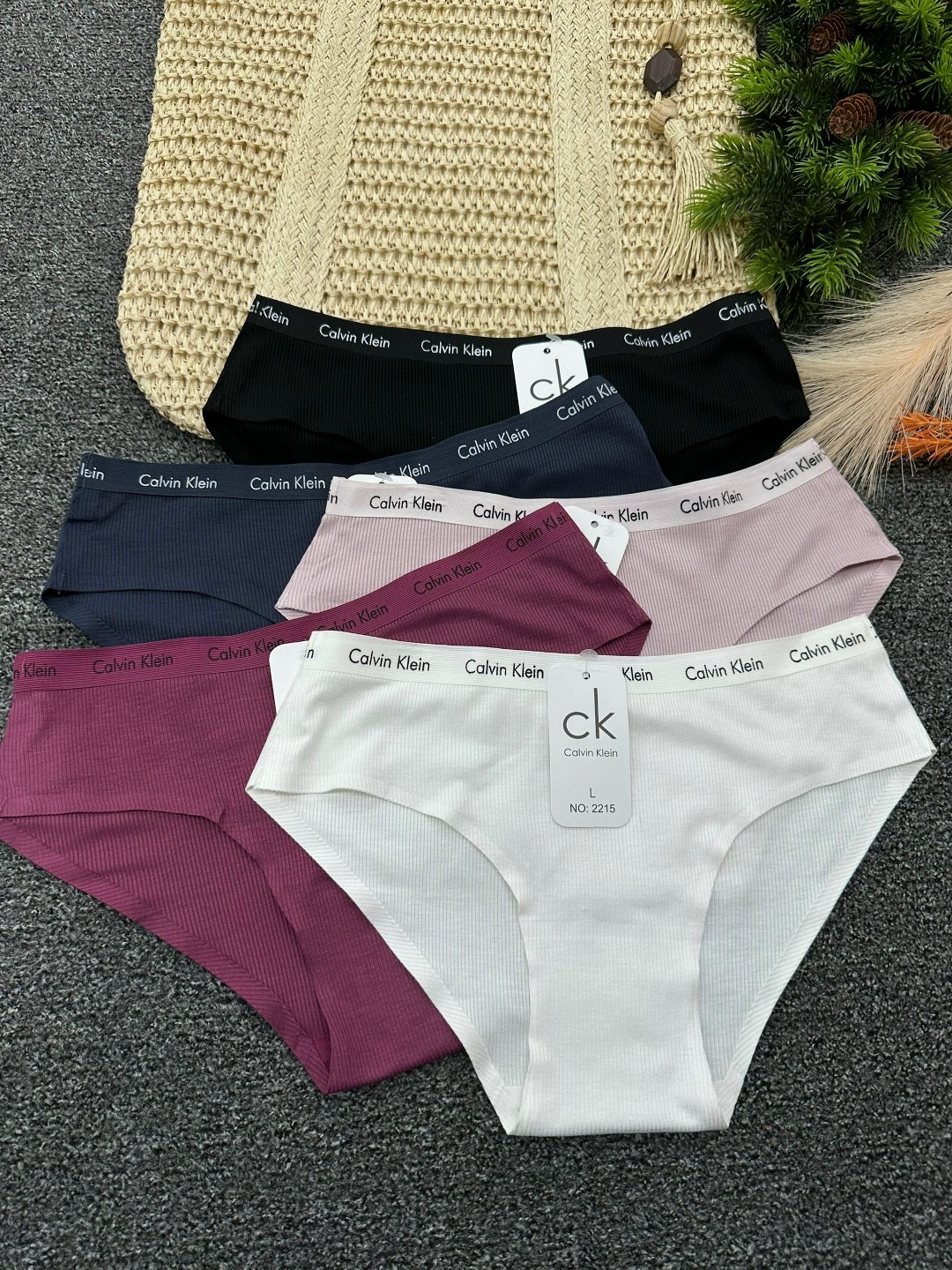 комплект трусов слипы calvin klein базовая 5 шт,комплект трусов слипы calvin klein,женские трусы calvin klein,комплект трусов слипы calvin klein underwear,комплект трусов женские