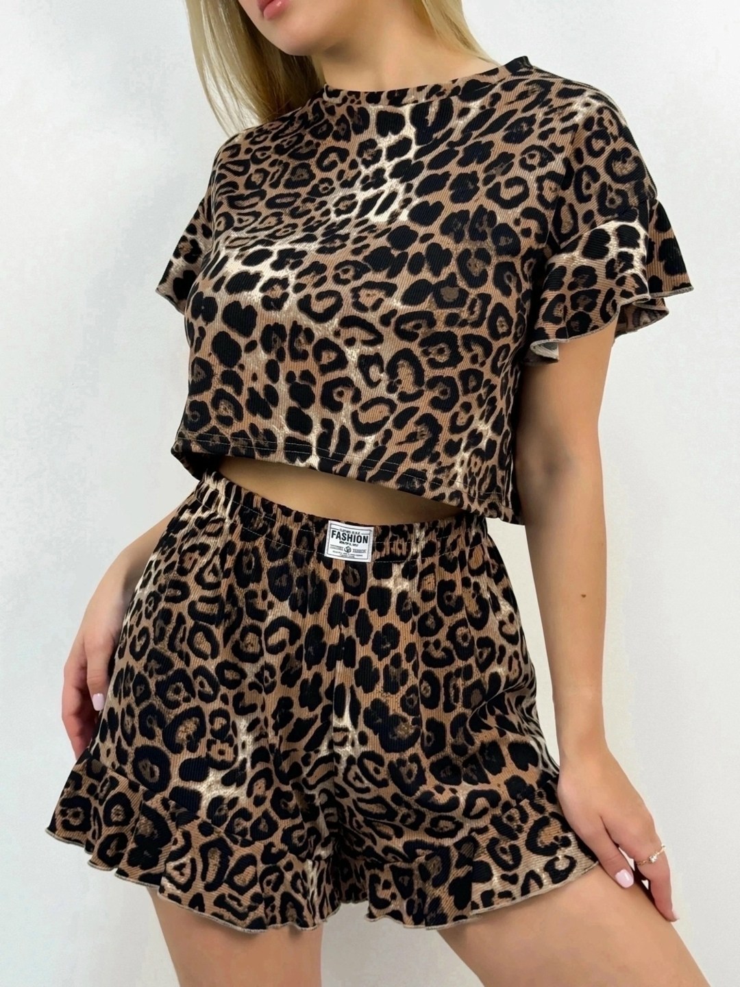 пижама женская с шортами леопард,домашняя одежда - пижама женская с шортами леопард арт. 11099695,пижама женская леопардовая,женские пижамы с шортами,пижама с шортами и футболкой трикотажная леопардов