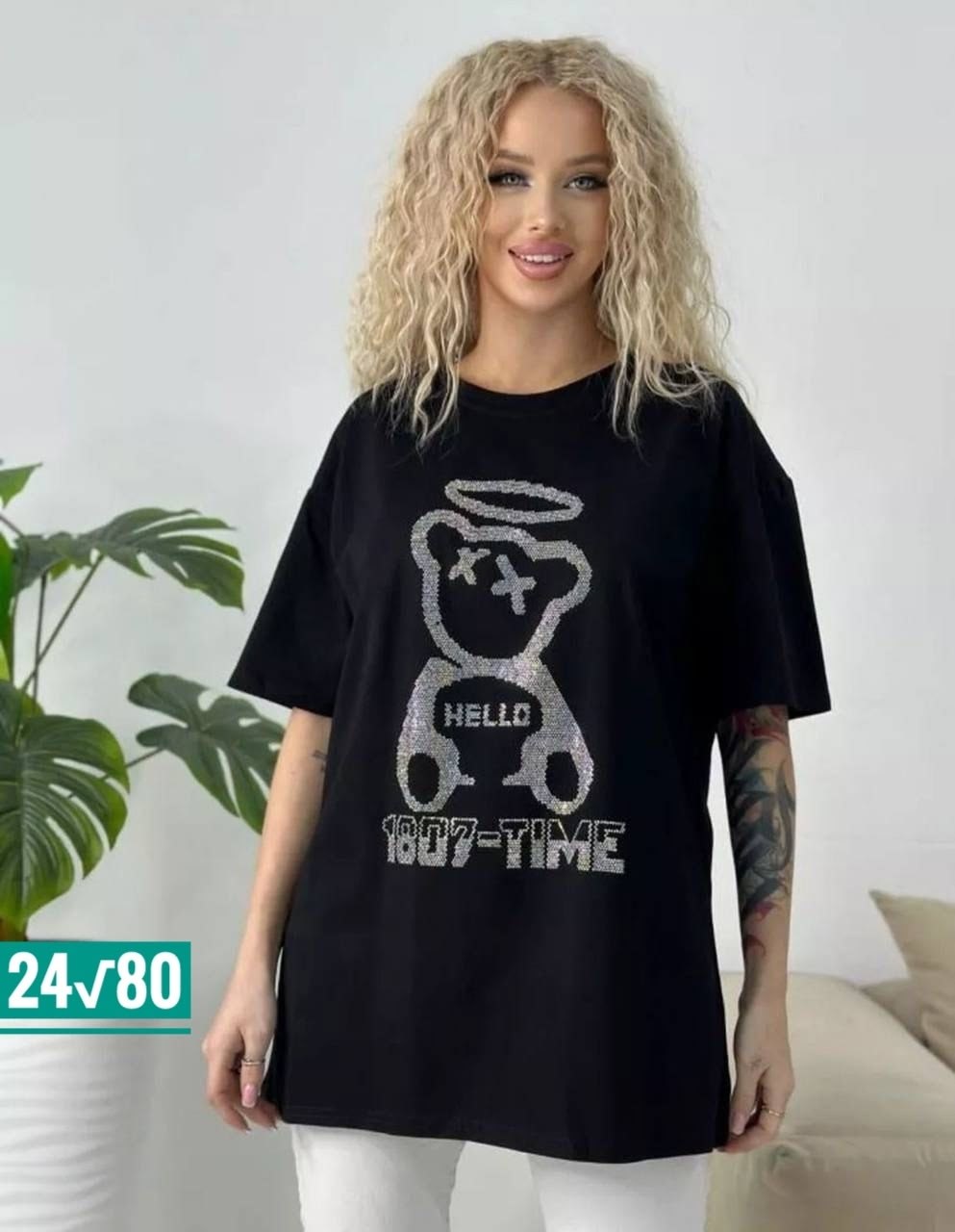 женская футболка,футболка оверсайз со стразам,модная женская футболка,футболка со стразами,женская футболка белая