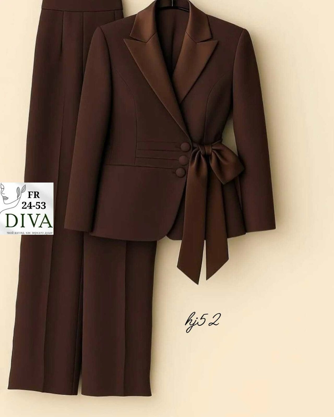 классический костюм,брючный костюм,брючный костюм женский,женский комплект из 2 предметов: блейзер и брюки с поясом и расклешенные брюки,модные женские костюмы