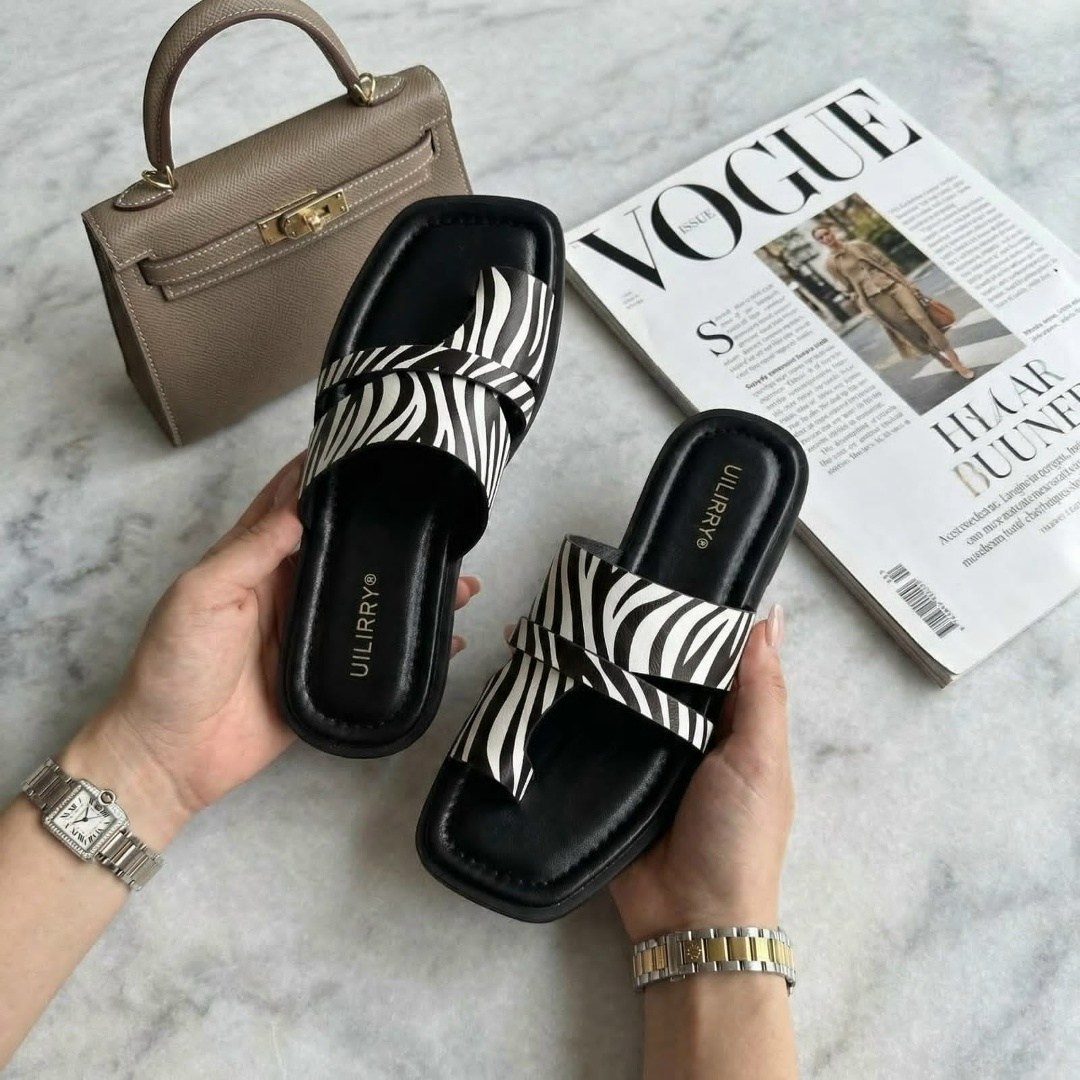 шлепанцы женские,женские сандалии,шлепки женские,модные тапочки,женские пляжные шлепанцы