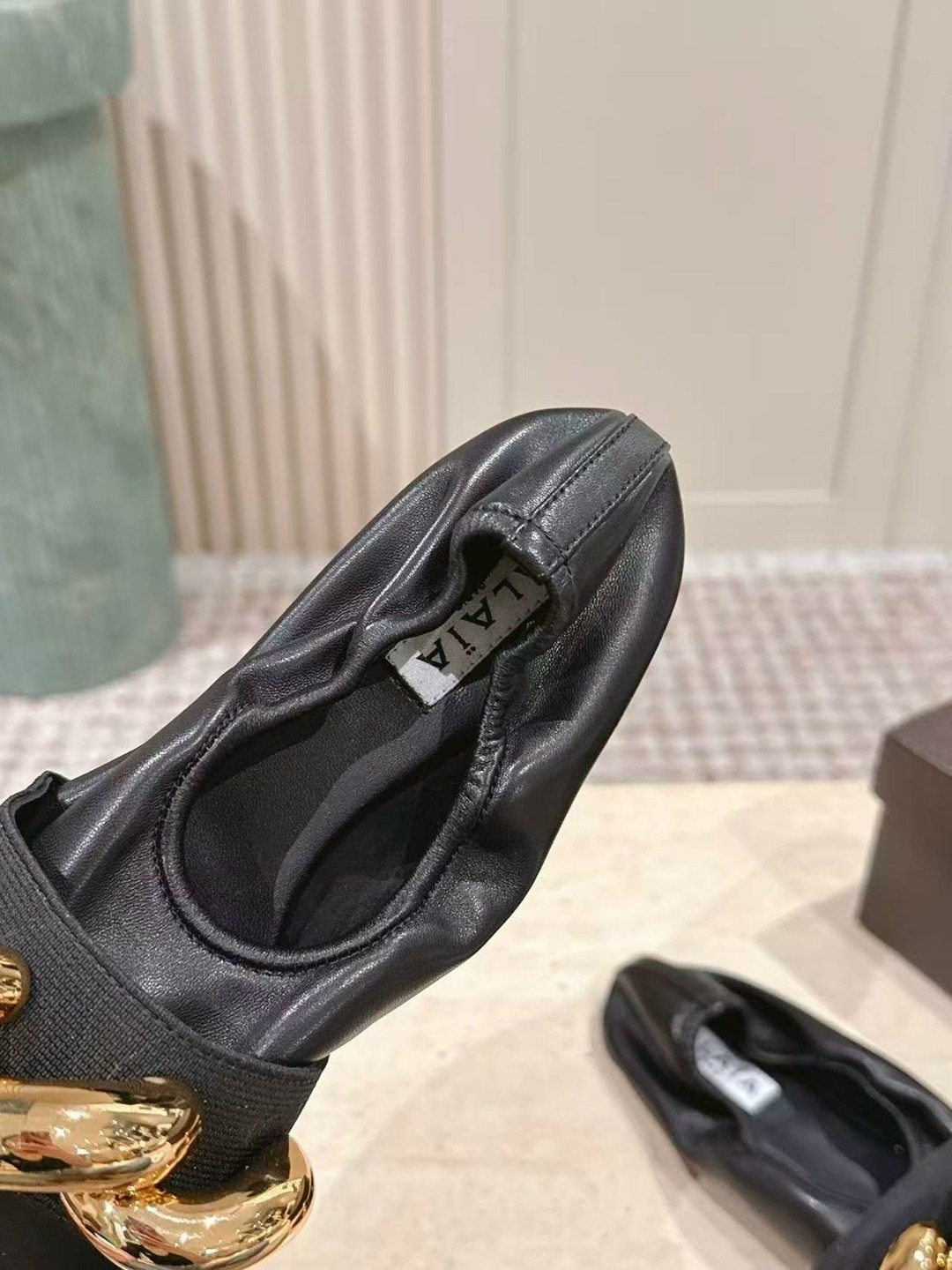 ,туфли дизайнерские,модная женская ,туфли женские,туфли с пряжкой