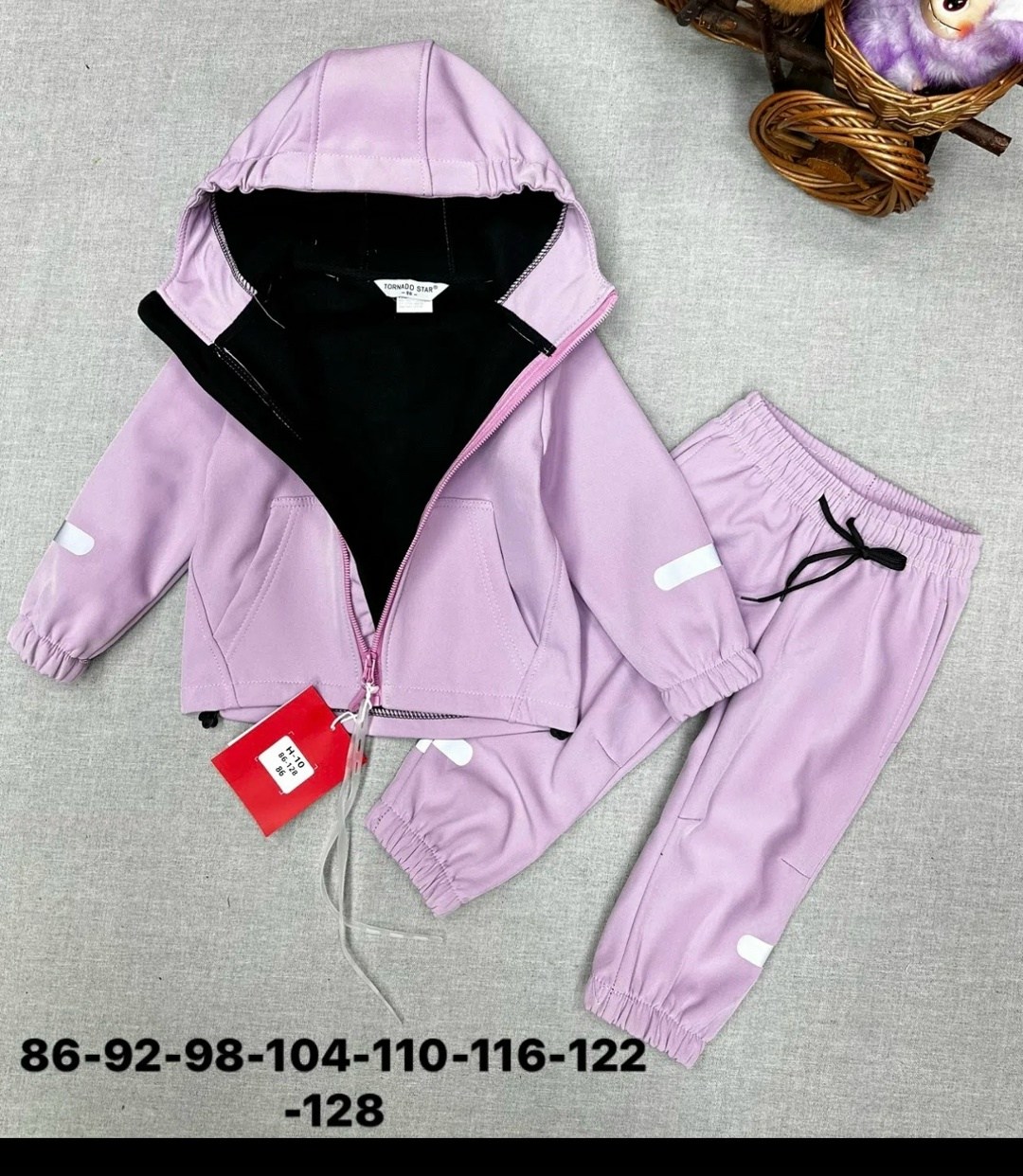 спортивные костюм,спортивный костюм для мальчика,костюм для мальчика,спортивные костюмы для девочек,одежда для мальчика