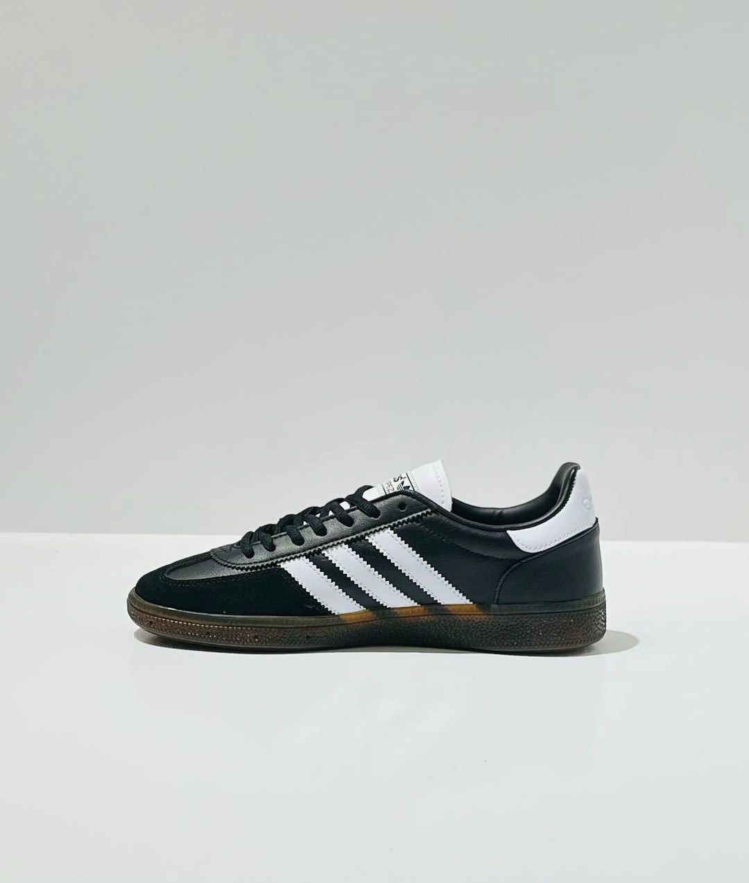 кроссовки adidas,мужские кроссовки adidas samba,кроссовки adidas handball spezial,кроссовки мужские adidas,кроссовки adidas spezial