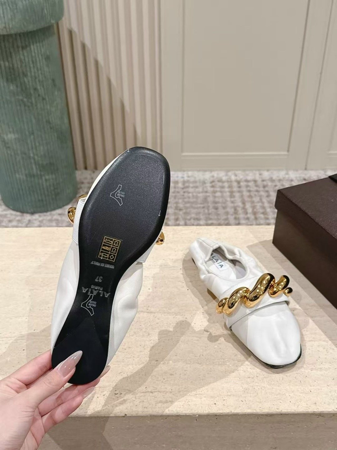 ,туфли дизайнерские,модная женская ,туфли женские,туфли с пряжкой