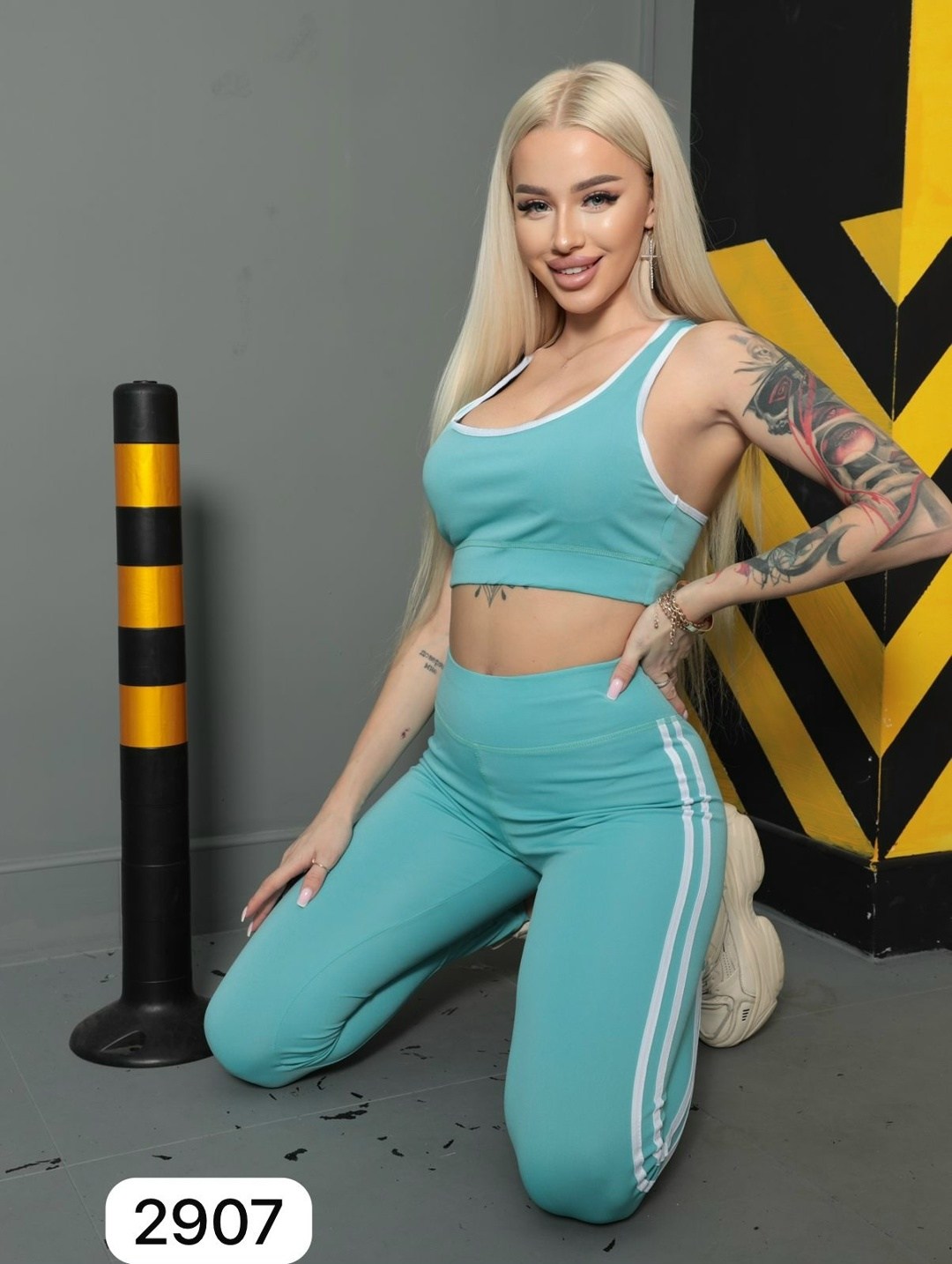 костюм для фитнеса,костюм женский для фитнеса,спортивные костюм,легинсы спортивные,леггинсы спортивные