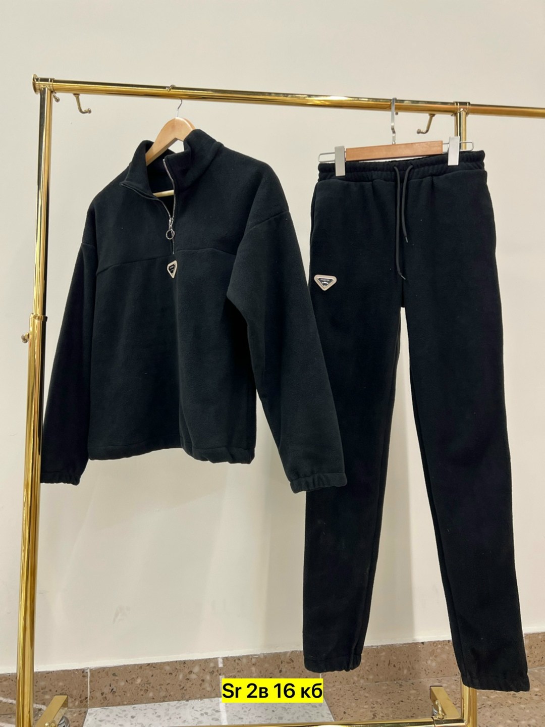 cпортивный костюм женский на флисе,женские костюмы на флисе,спортивные костюмы,женский спортивный костюм,костюм на флисе мужской