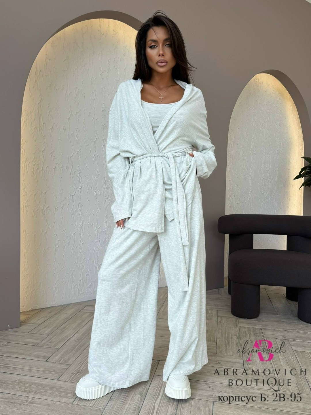 костюм тройка женский,брюки комплект,модные брюки,костюм с брючками,белые брюки женские