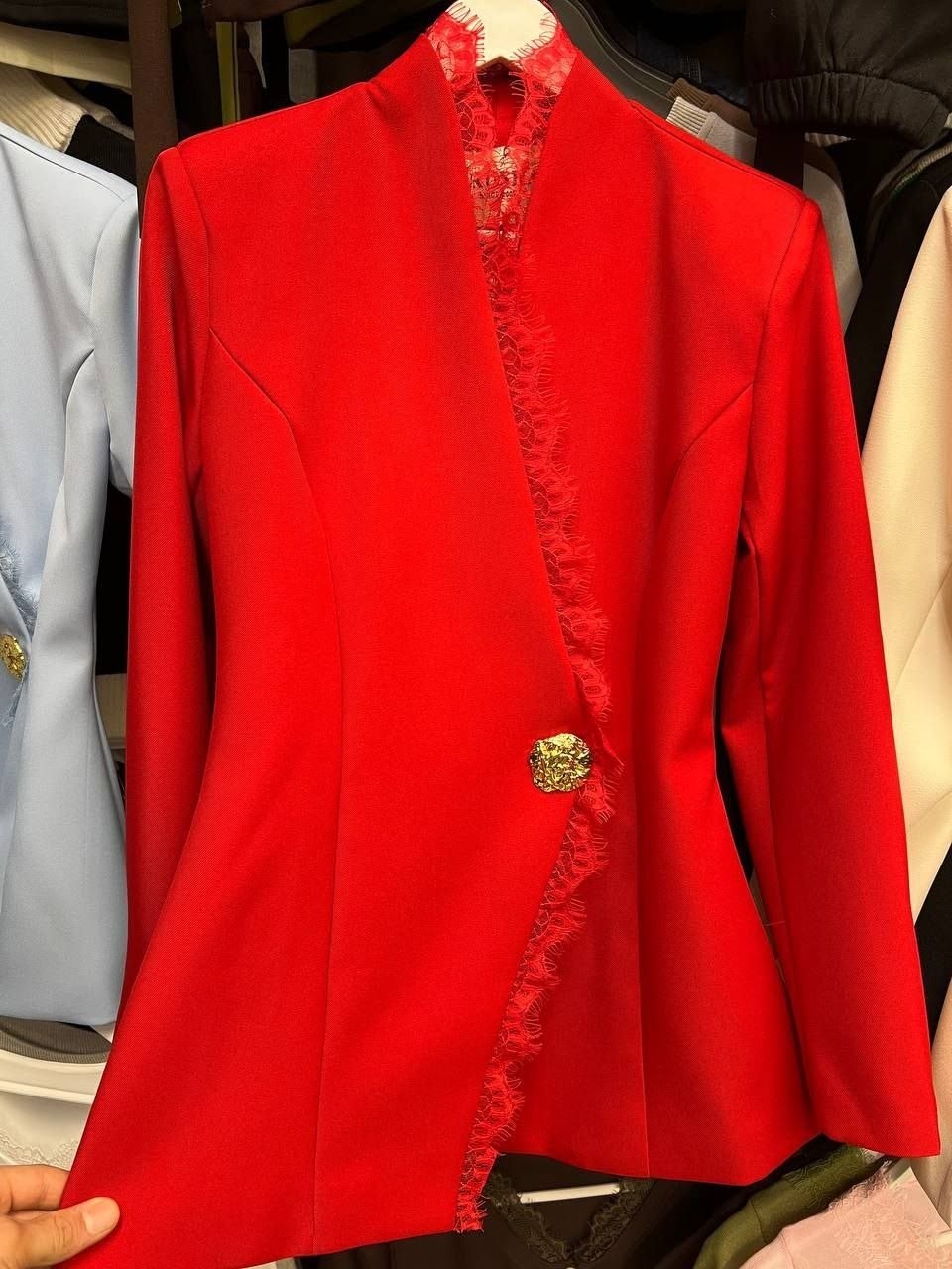 женские жакеты,приталенный жакет,жакет,женский пиджак,пиджак с кружевом