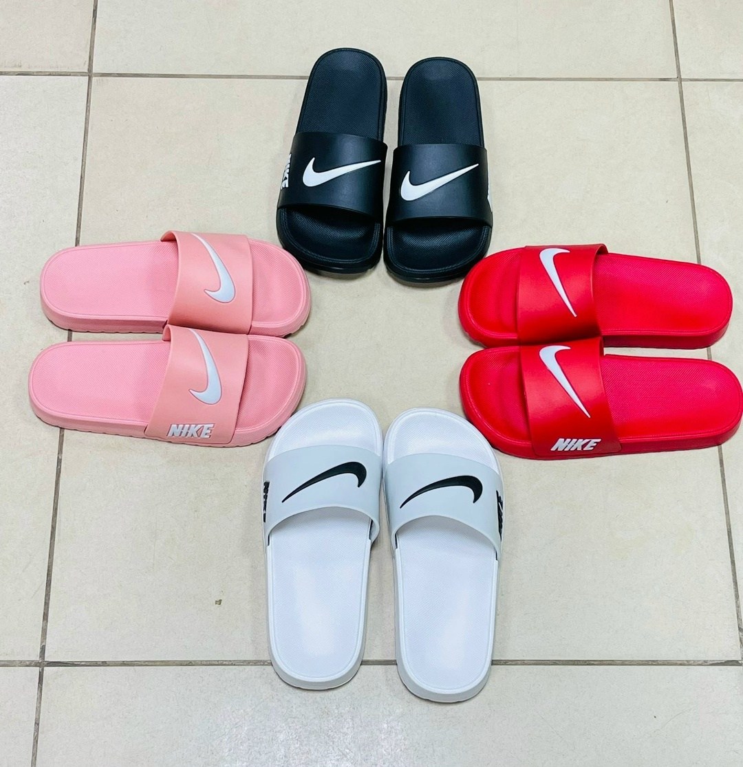 шлепанцы модные,летние шлепанцы,,женские шлепки,шлепки адидас